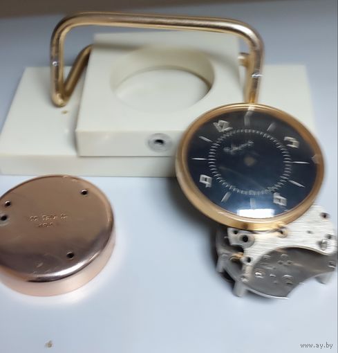 Запчасти к настольным часам  Молния.ссср