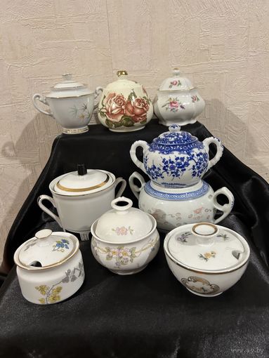 Посуда Фарфор Сервизы Сахарницы Чашки Кружки Блюдца Сливочники Заварники Германия GDR Kahla ГДР СССР Клейма